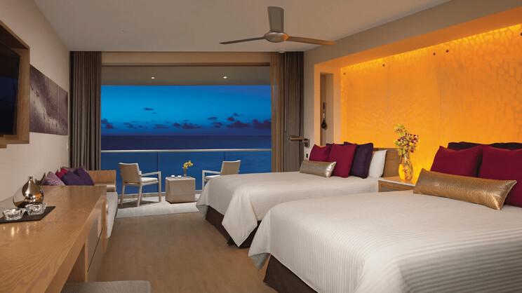 Xhale Club Junior Suite Ocean Front